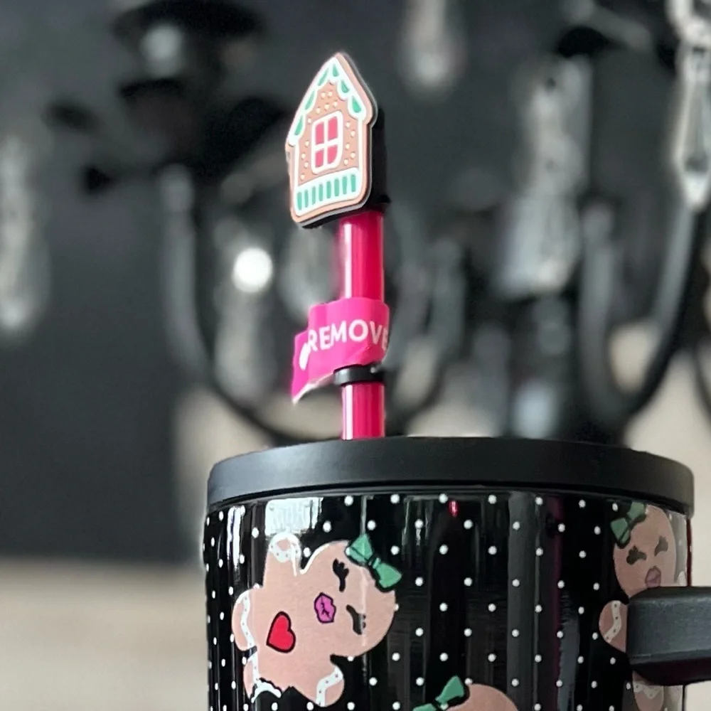 🤍🖤 Betsey Johnson 40oz Insulated Stainless Steel gingerbread Tumbler - NWT🤍🖤